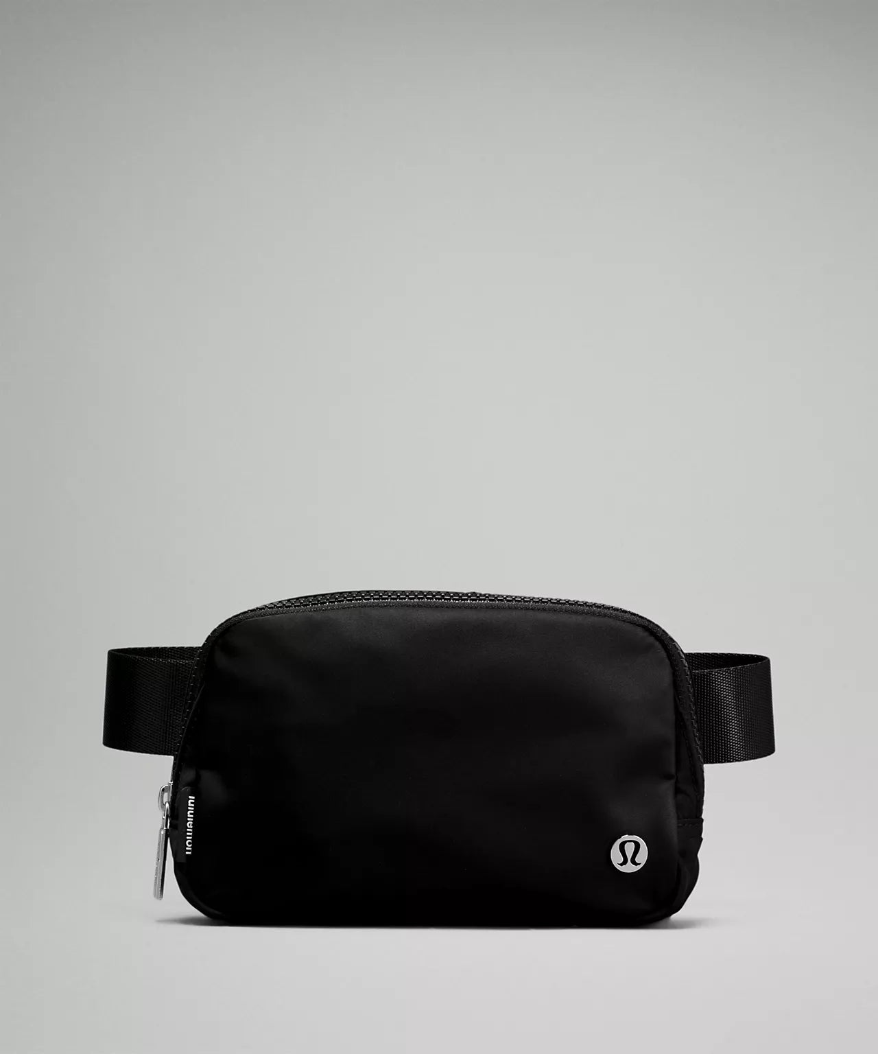 Lululemon Everywhere Belt popular Bag